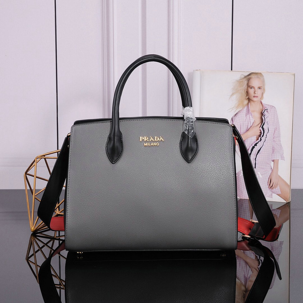 Wholesale Aaa Quality Prada Replica Handbag