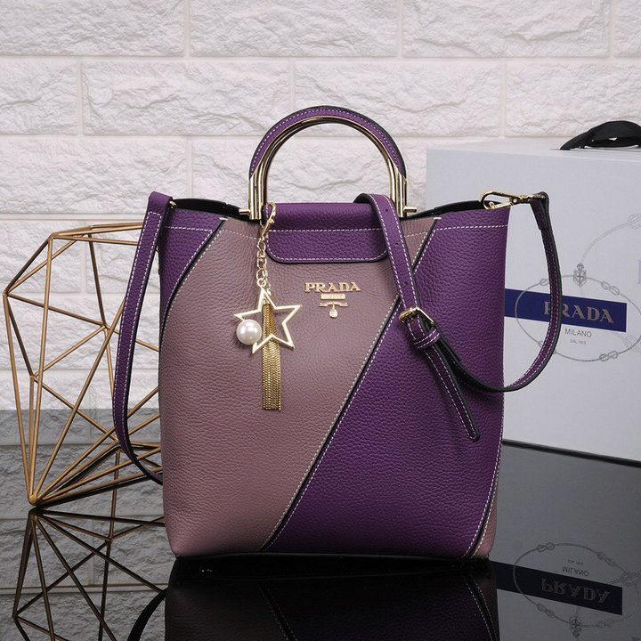 Wholesale Aaa Quality Prada Replica Handbag