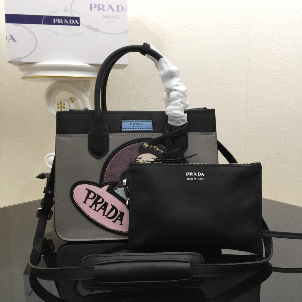 Wholesale Fashion Prada Womens Handbags