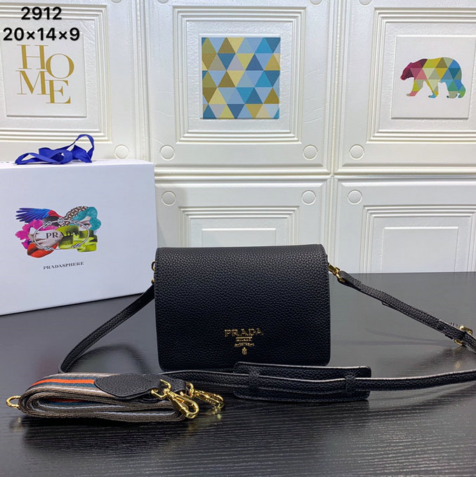Wholesale Cheap Prada Womens Designer Bags for Sale