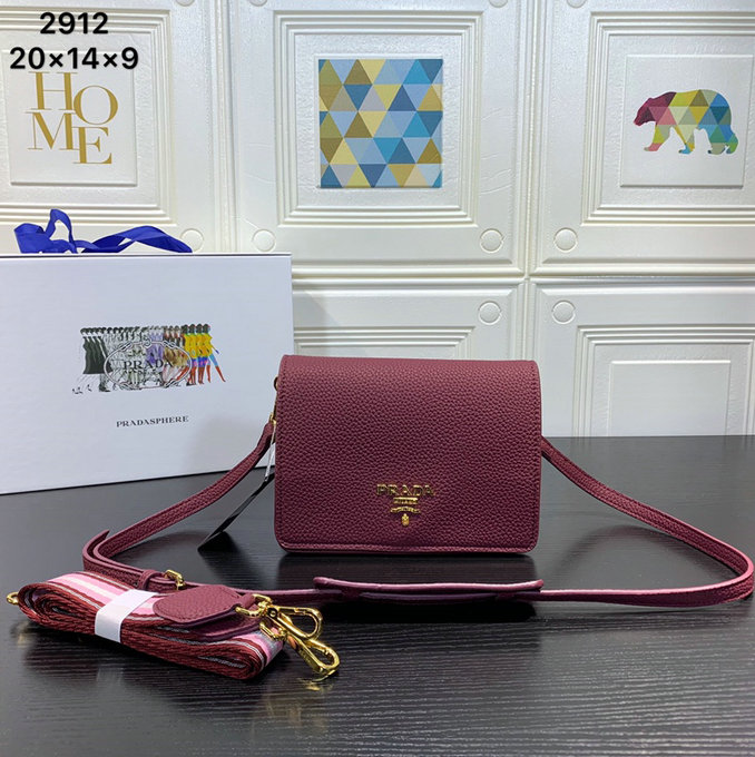 Wholesale Cheap Prada Womens Designer Bags for Sale
