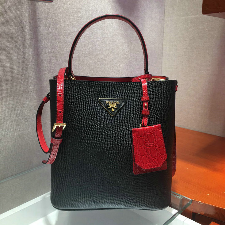Wholesale High Quality Prada Replica Bags for Sale