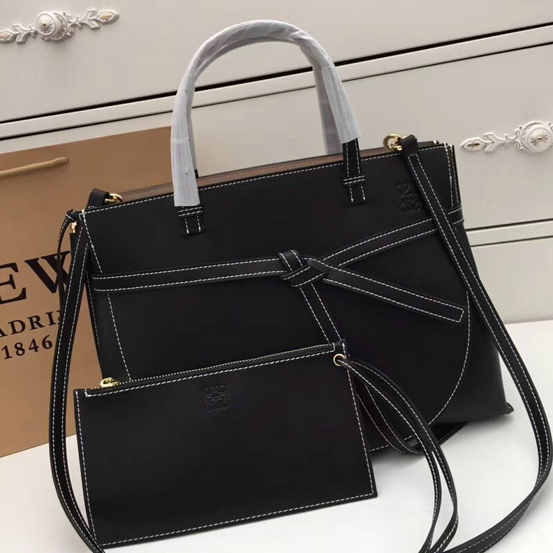 Wholesale Fashion Loewe Leather Handbags Sale-042