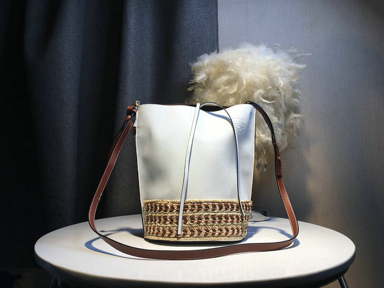 Wholesale High Quality Loewe Bags AAA for Sale