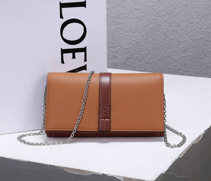 Wholesale Cheap AAA Designer Bags for sale
