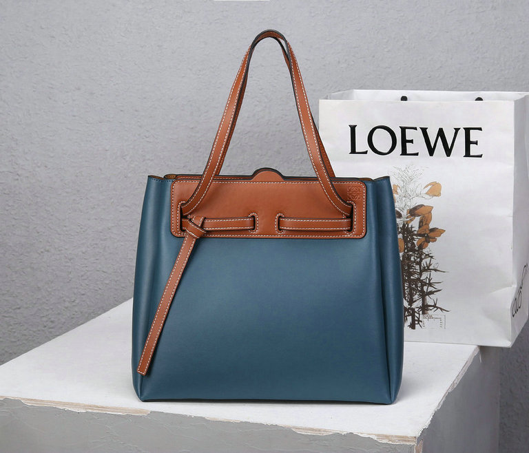Wholesale Cheap Loewe AAA Handbags for Sale