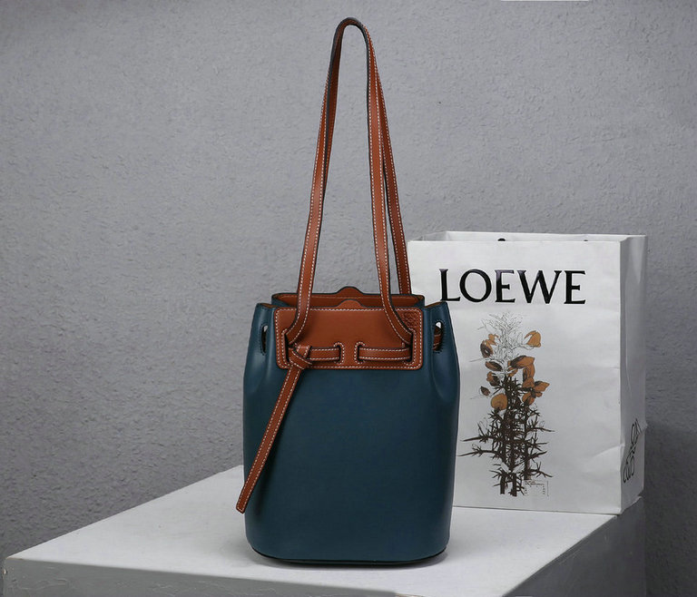 Wholesale Cheap Loewe AAA Handbags for Sale