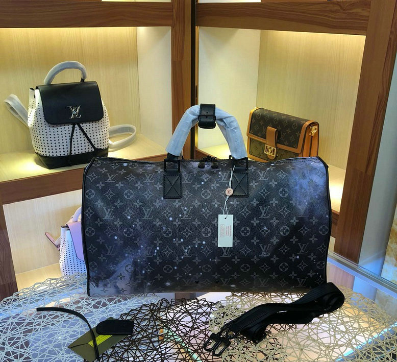 Wholesale AAA Replica Louis Vuitton Duffle Bags for Sale