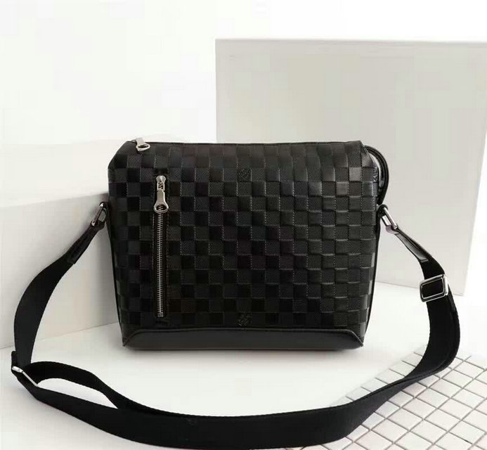 Wholesale Replica Louis Vuitton Apollo Messenger Mm 42417 bags