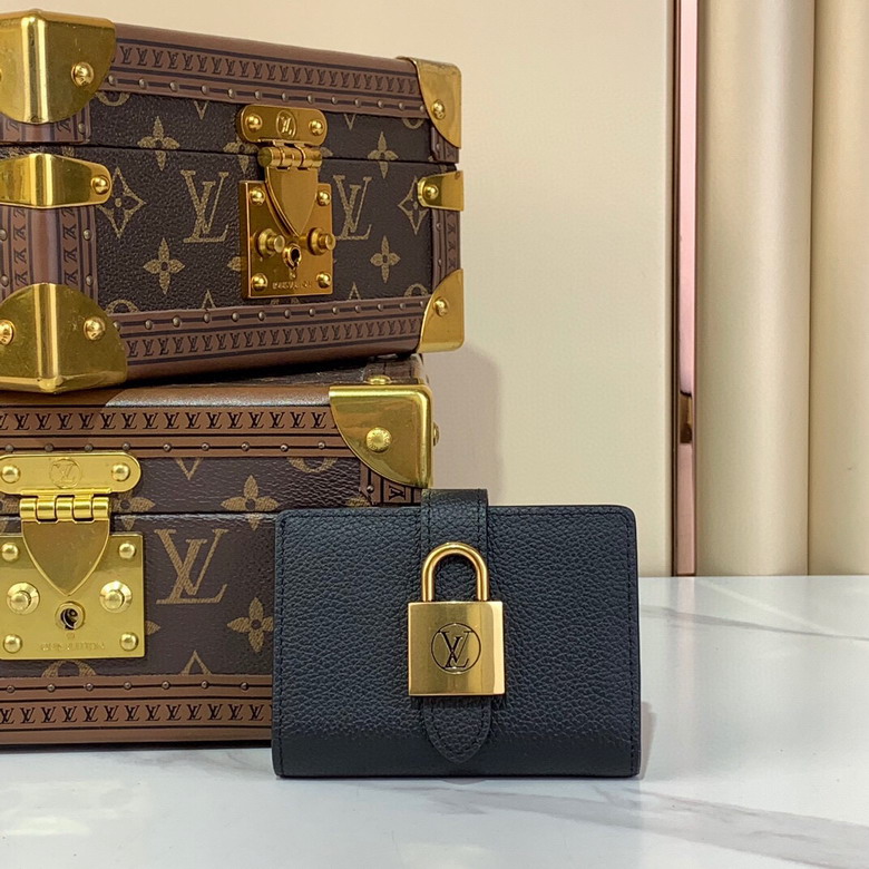 Wholesale High Quality AAA Louis Vuitton Low Key Compact H31 Leather Replica Wallets for Sale