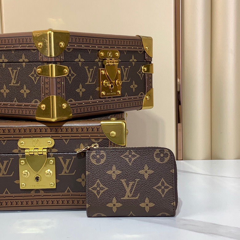 Wholesale High Quality AAA Louis Vuitton Noa Compact Monogram Canvas Brown Leather Replica Wallets for Sale