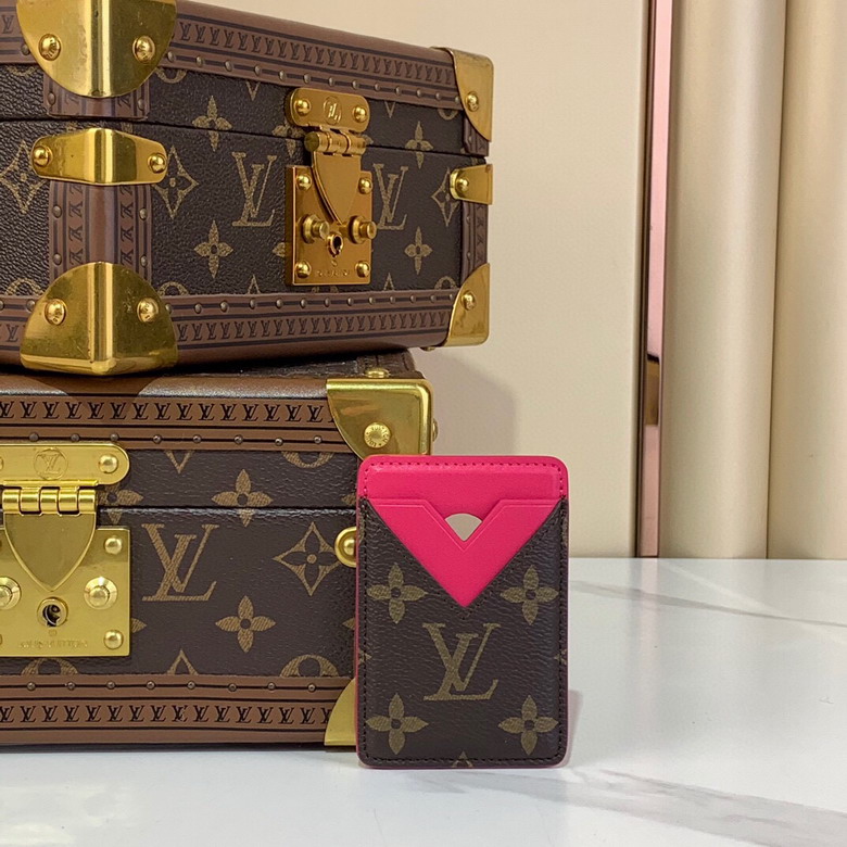Wholesale High Quality AAA Louis Vuitton Porte-Cartes Magnet Card Holder for Sale