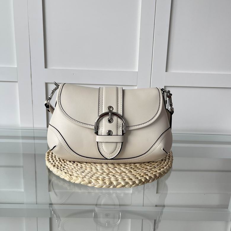 Wholesale AAA Quality Women's C.oach Replica Shoulder Bags for Sale