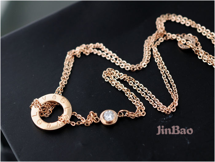 Wholesale Cheap Womens Cartier Necklaces for sale