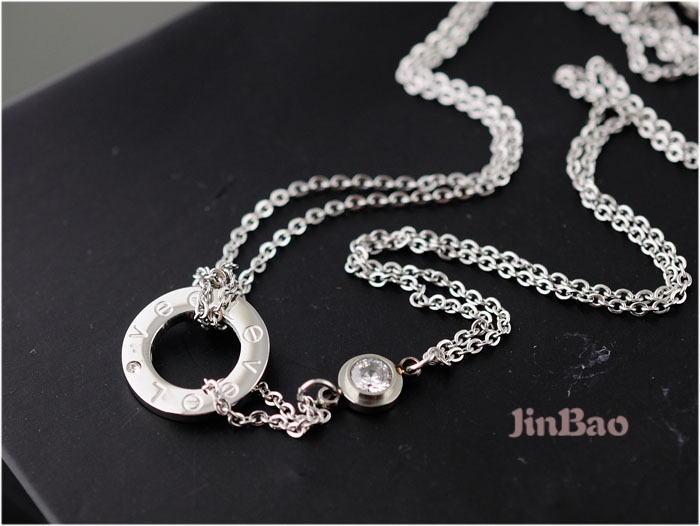 Wholesale Cheap Womens Cartier Necklaces for sale