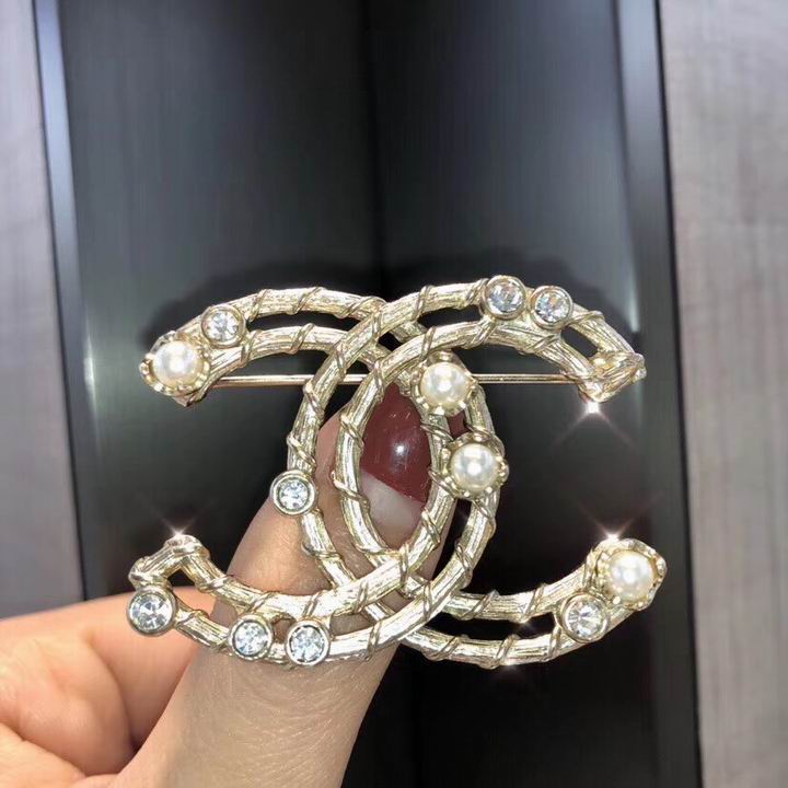 Wholesale womens fashion designer brooch for sale