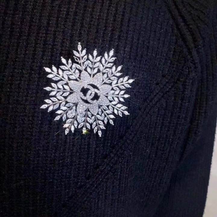 Wholesale womens fashion designer brooch for sale