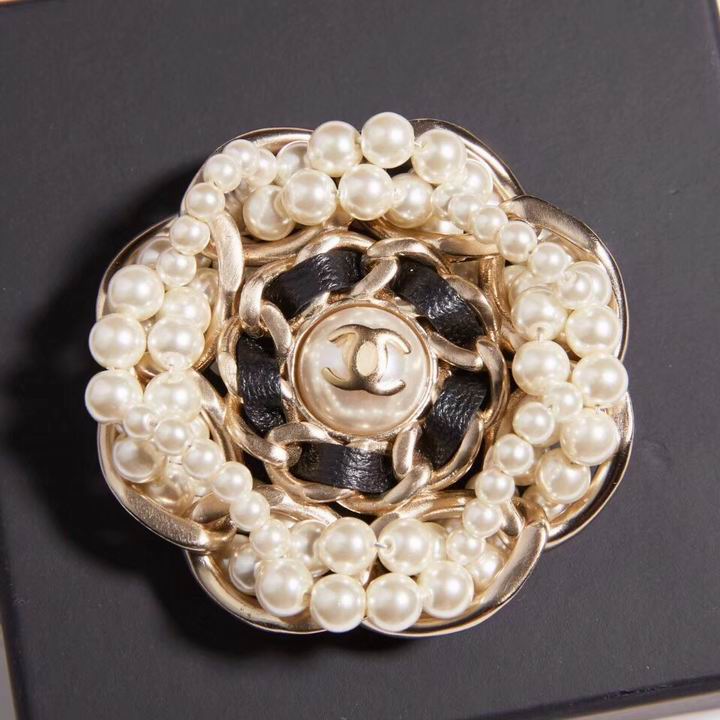 Wholesale womens fashion designer brooch for sale