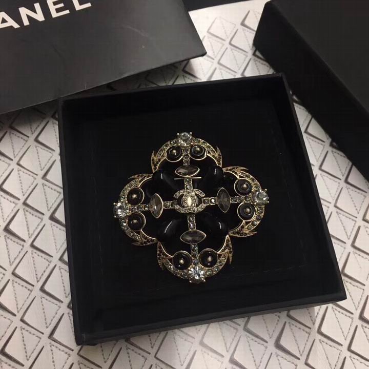 Wholesale womens fashion designer brooch for sale