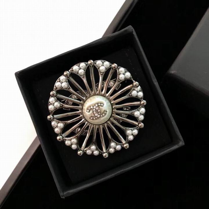 Wholesale womens fashion designer brooch for sale