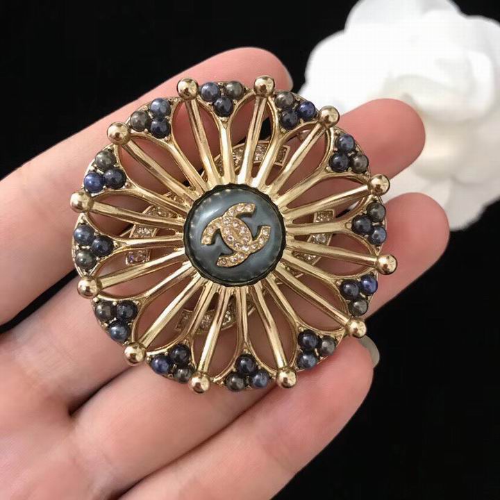 Wholesale womens fashion designer brooch for sale