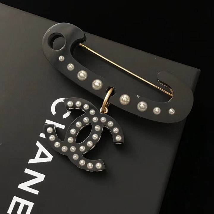 Wholesale womens fashion designer brooch for sale
