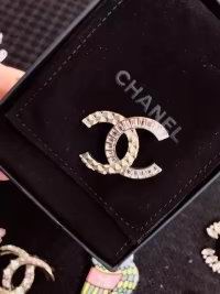 Wholesale womens fashion designer brooch for sale