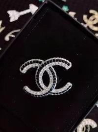 Wholesale womens fashion designer brooch for sale