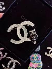 Wholesale womens fashion designer brooch for sale