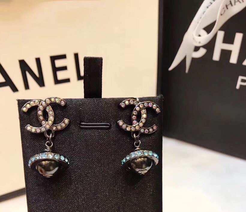 Wholesale Womens Designer Fashion Earrings Sale