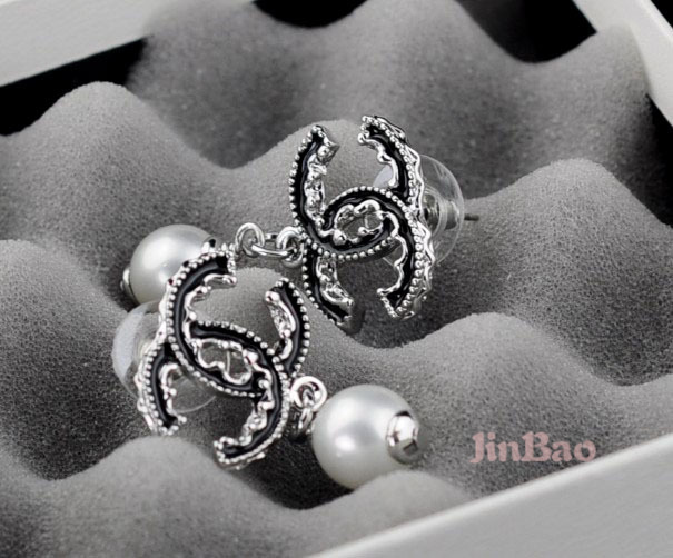 Wholesale Womens Designer Fashion Earrings Sale