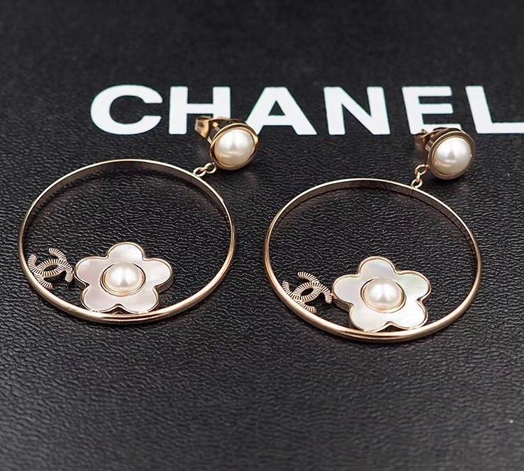 Wholesale high fashion brand earrings