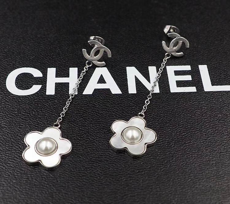 Wholesale high fashion brand earrings