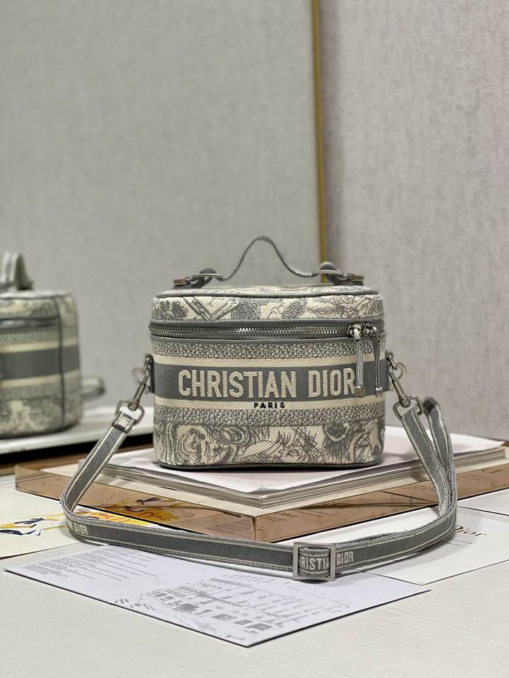 Wholesale Cheap AAA D ior Designer bags for Sale