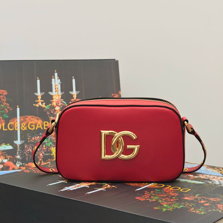 Wholesale Cheap High quality AAA Replica D.olce Gabbana Leather Shoulder Bags for Sale