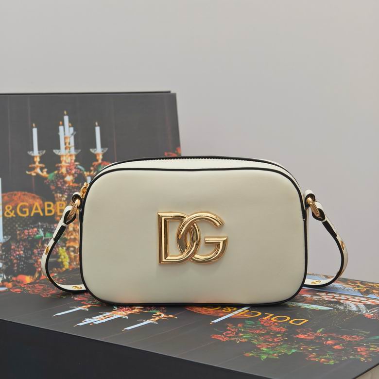 Wholesale Cheap High quality AAA Replica D.olce Gabbana Leather Shoulder Bags for Sale