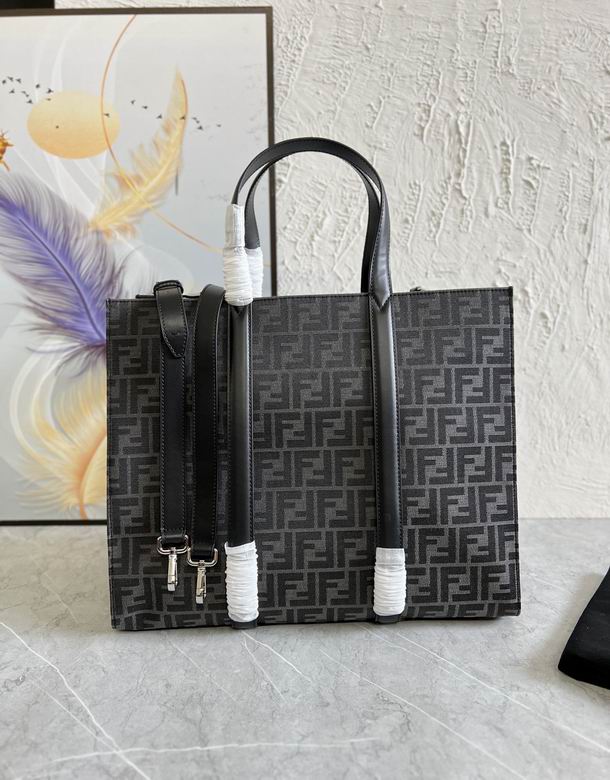 Wholesale Cheap Fendi Women Tote & Shoulder Bags for Sale