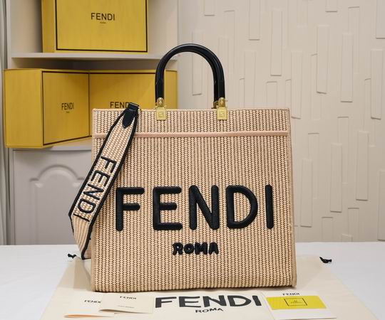 Wholesale Cheap Fendi Women Tote & Shoulder Bags for Sale
