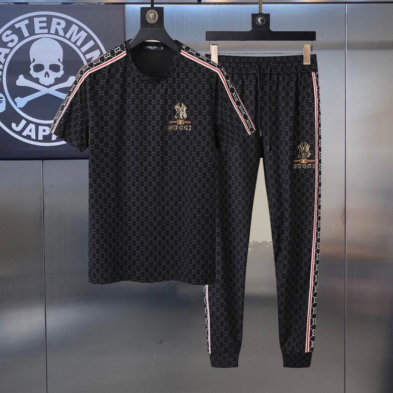 Wholesale Cheap G ucci Short Sleeve Tracksuits for Sale