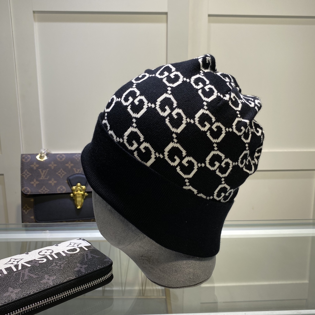 Wholesale Cheap G ucci Replica Designer Beanies for Sale