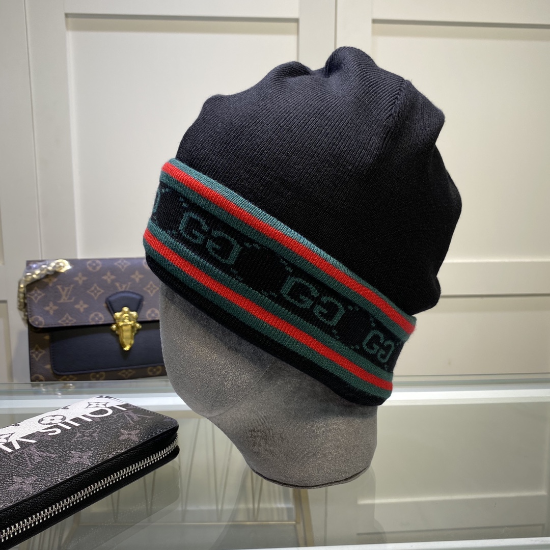 Wholesale Cheap G ucci Replica Designer Beanies for Sale