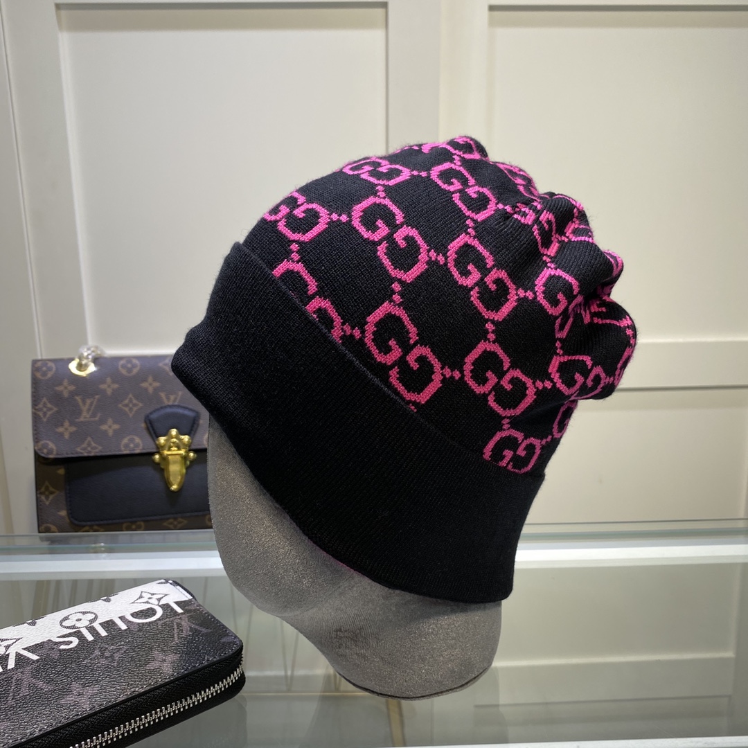 Wholesale Cheap G ucci Replica Designer Beanies for Sale