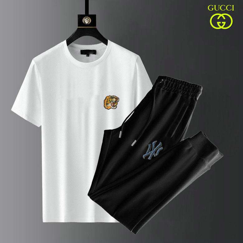 Wholesale Cheap Gucci Designer Tracksuits for Sale