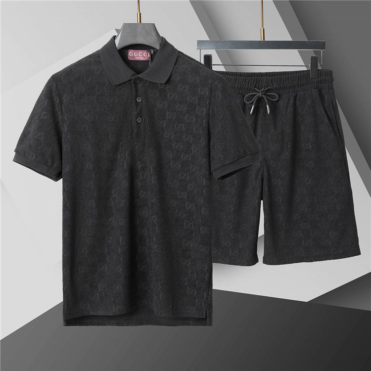 Wholesale Cheap G.ucci Short sleeve Tracksuit for Sale