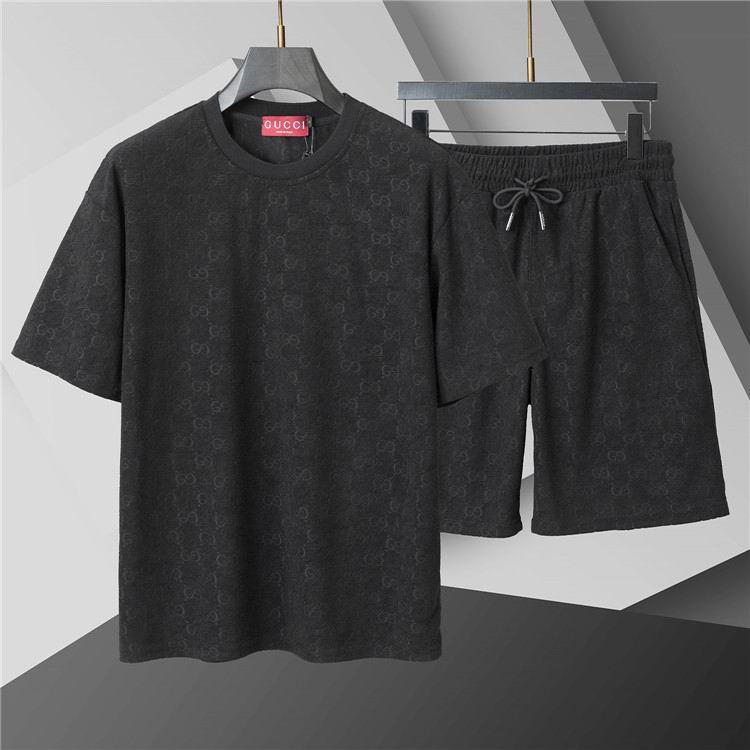 Wholesale Cheap G.ucci Short sleeve Tracksuit for Sale