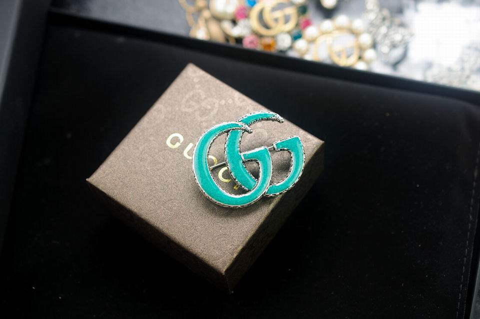 Wholesale Cheap Designer Brooches & Pins for Sale
