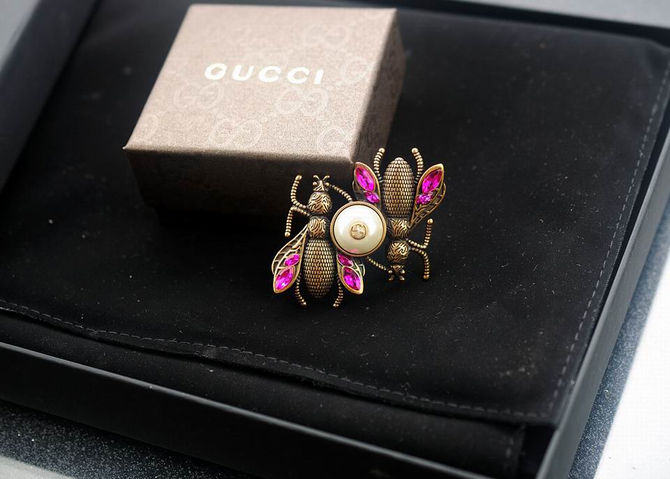 Wholesale Cheap Designer Brooches & Pins for Sale