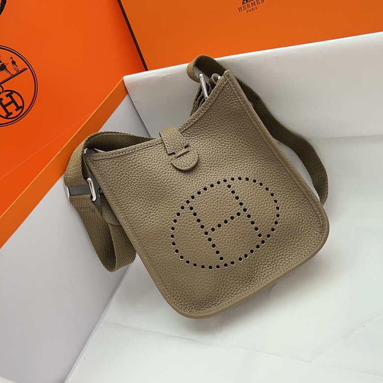 Wholesale Cheap AAA Hermes Evelyne Bags for Sale