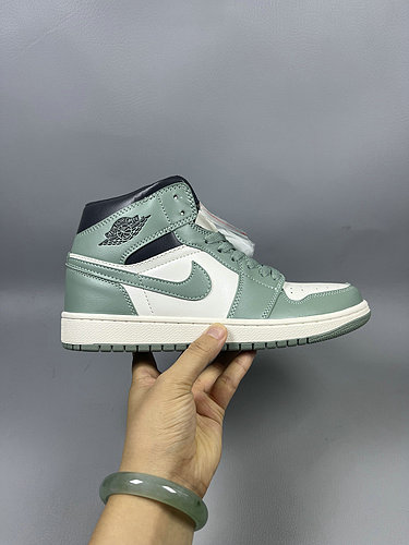 Jordan 1 Mid Jade Smoke Women's Shoes BQ6472-130