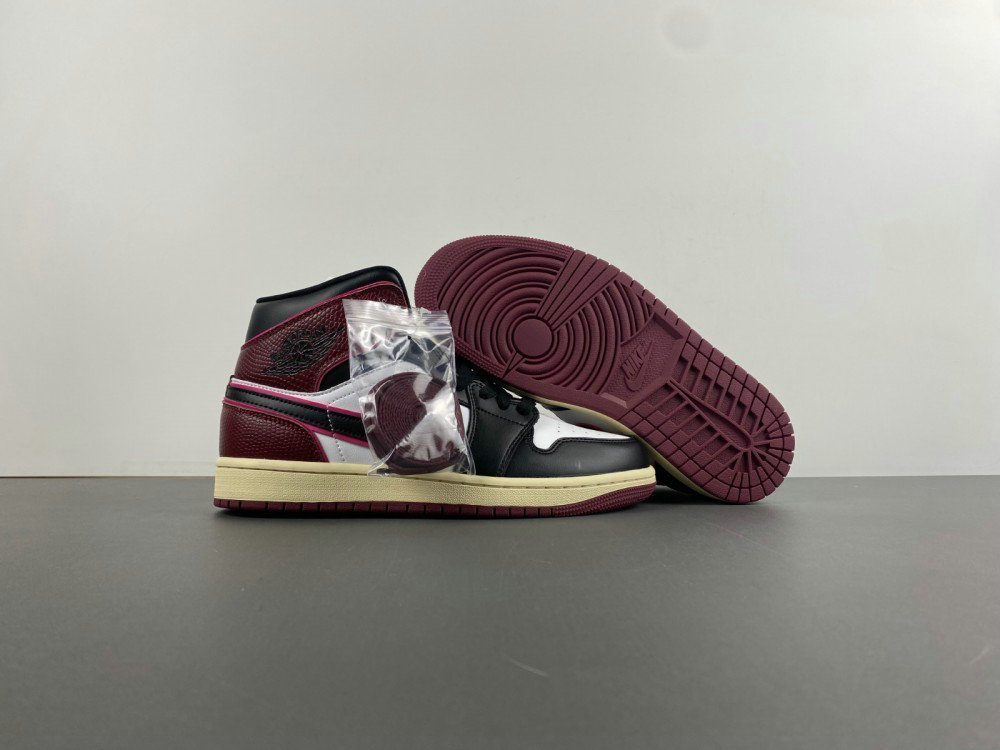 Jordan 1 Mid SE Bordeaux Women's Sneaker FQ7818-101